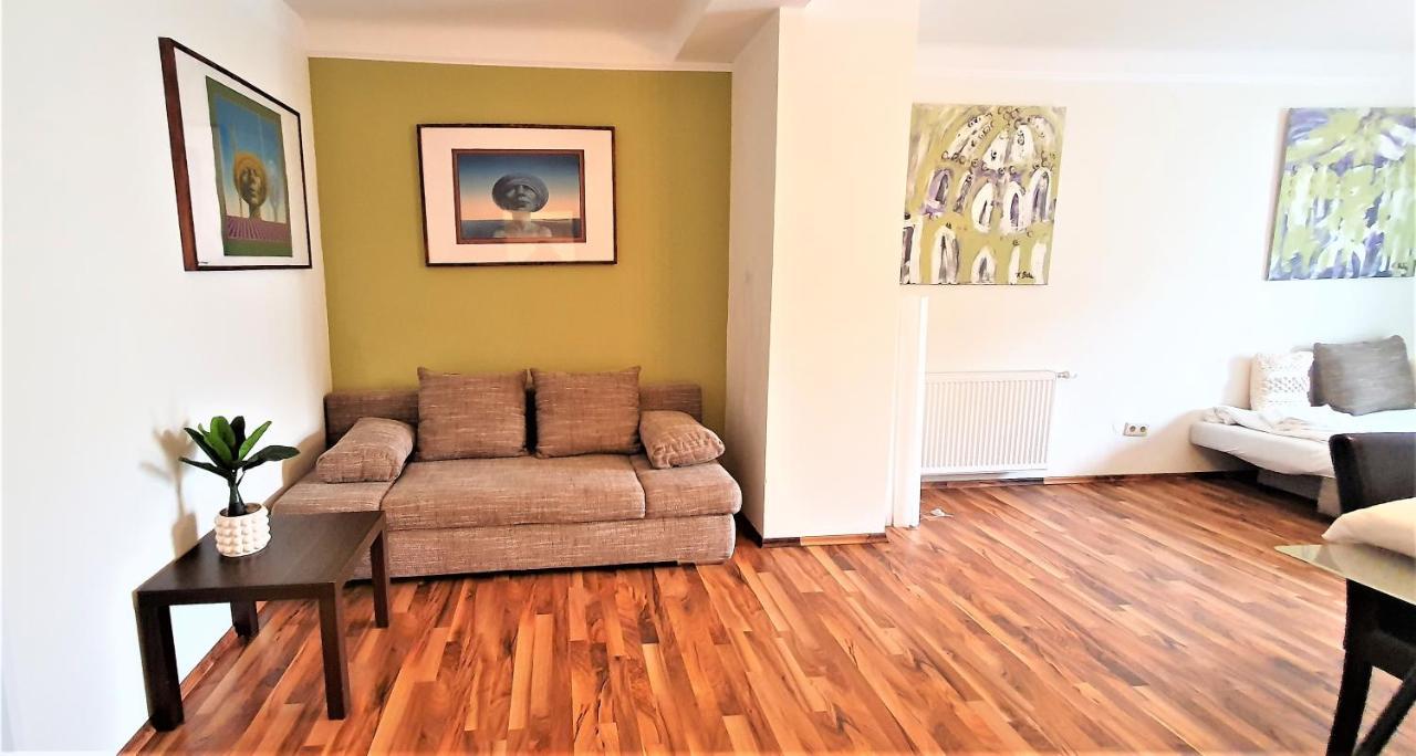 Govienna - Messe Appartement Wenen